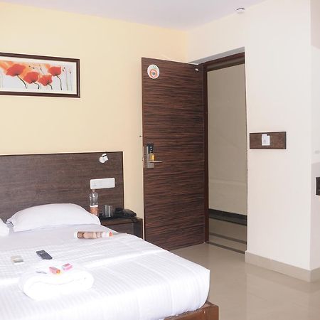 Hotel Orangeinn Omr Perungudi Chennai Exterior foto
